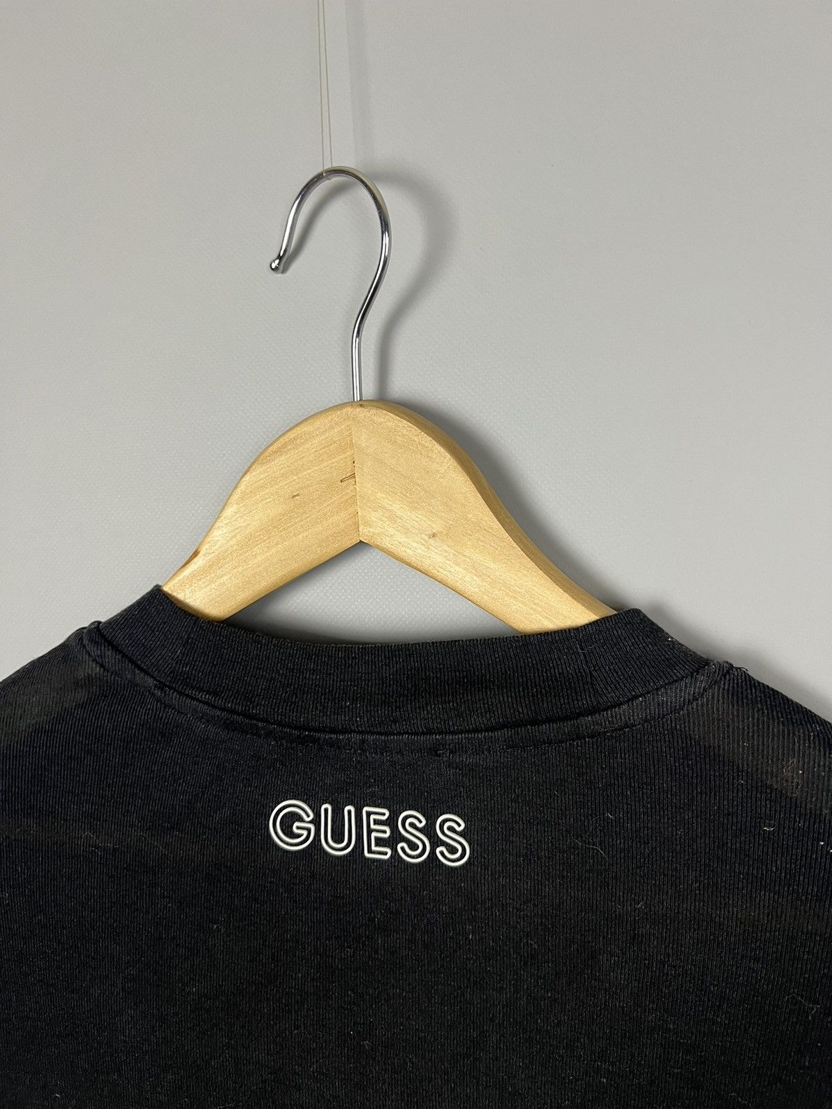 Guess (XS-S) GUESS back print tee Size S / US 4 / IT 40 - 2 Thumbnail