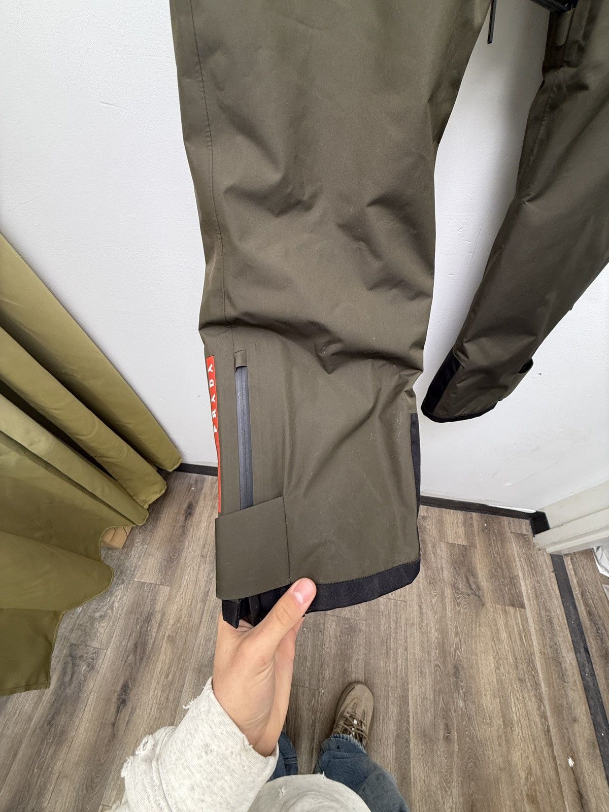 Prada New Prada Ski Tech Puffer Pants Olive Size US 33 - 5 Thumbnail