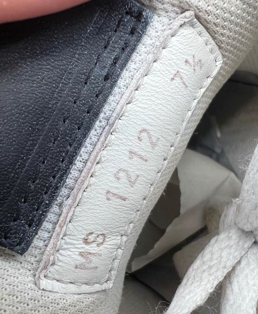 Louis Vuitton lv trainer black and white sneaker. Size US 7.5 / EU 40-41 - 8 Thumbnail