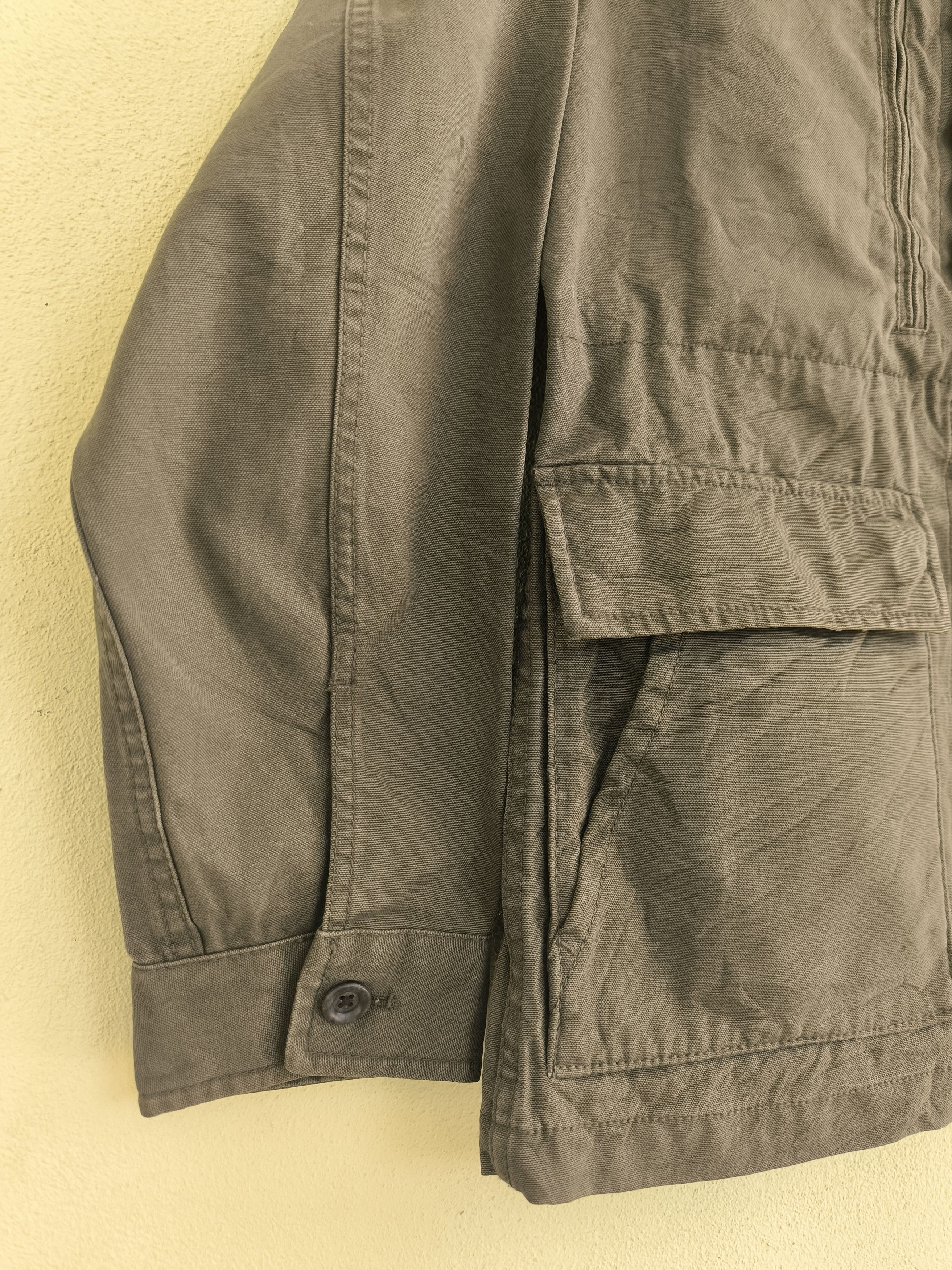 Uniqlo UNIQLO adjustable waist multi pocket jacket styled military Size US M / EU 48-50 / 2 - 4 Thumbnail