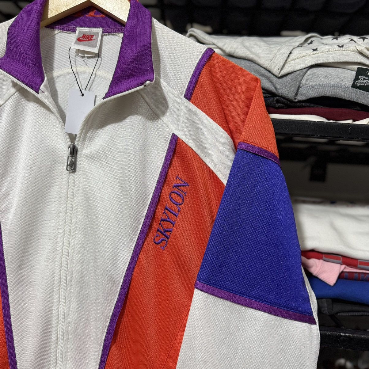 Nike Vintage nike skylon track top Size US S / EU 44-46 / 1 - 2 Thumbnail