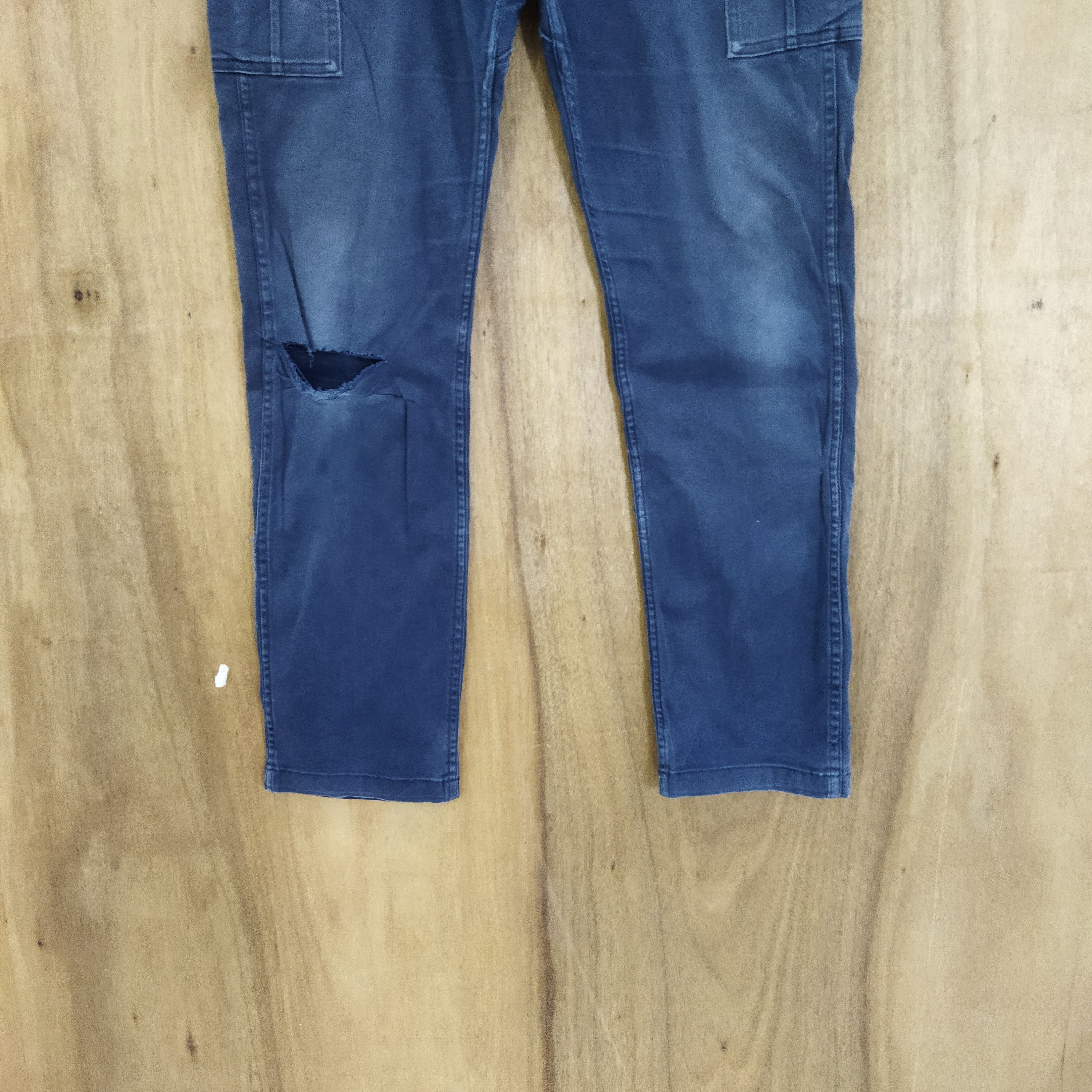 Japanese Brand GLADIATOR DARK BLUE CARGO PANTS Size US 32 / EU 48 - 3 Thumbnail