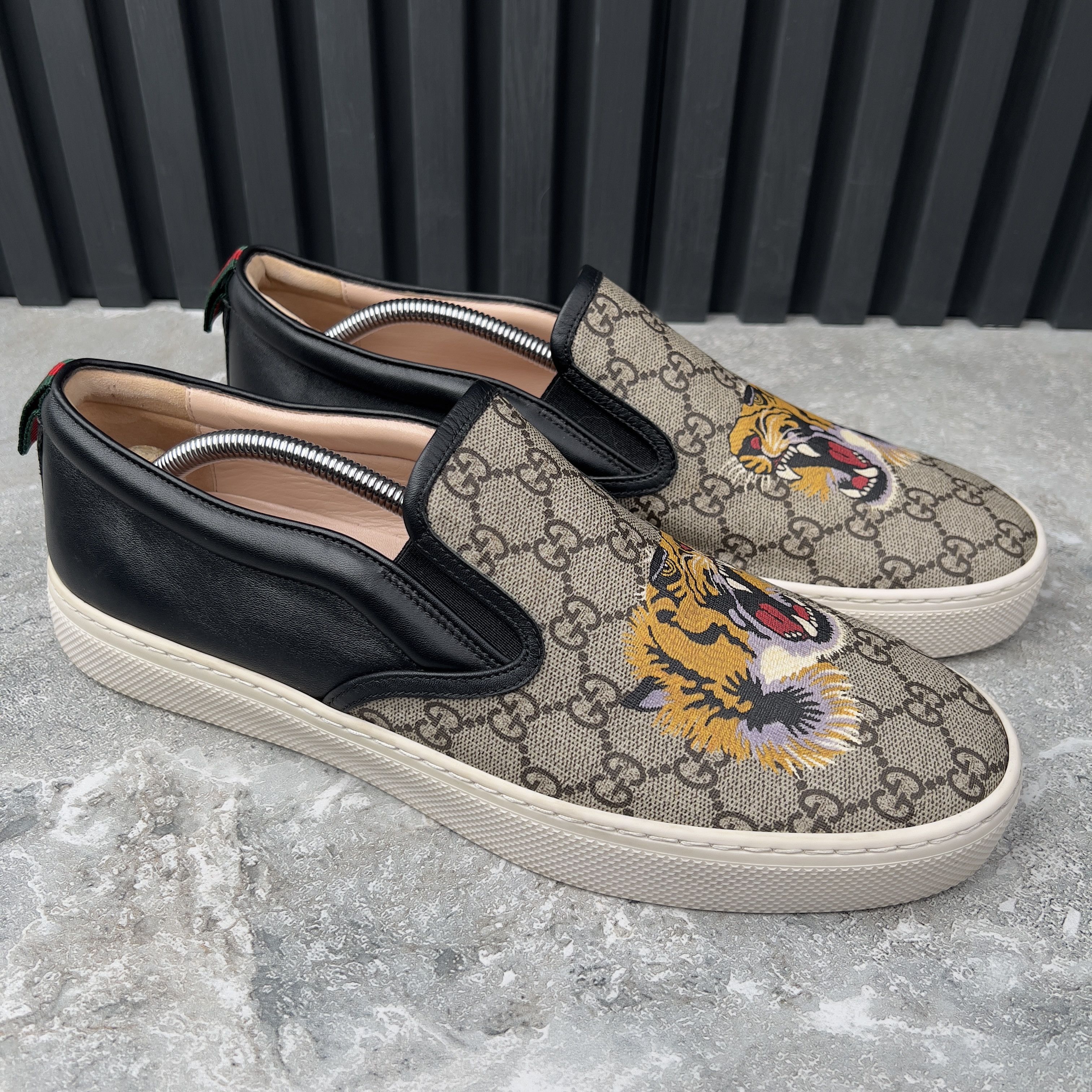 Gucci Gucci Dublin Tiger GG Supreme Slip-On Leather Size US 12 / EU 45 - 5 Thumbnail