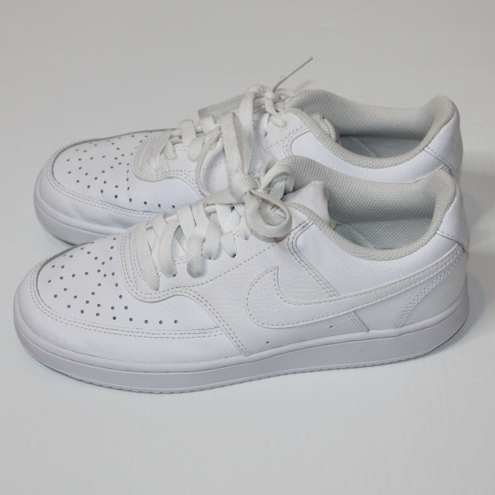 Nike Court Vision Low Sneakers Shoes in White Color and size US 7 Size US 7 / IT 37 - 6 Thumbnail