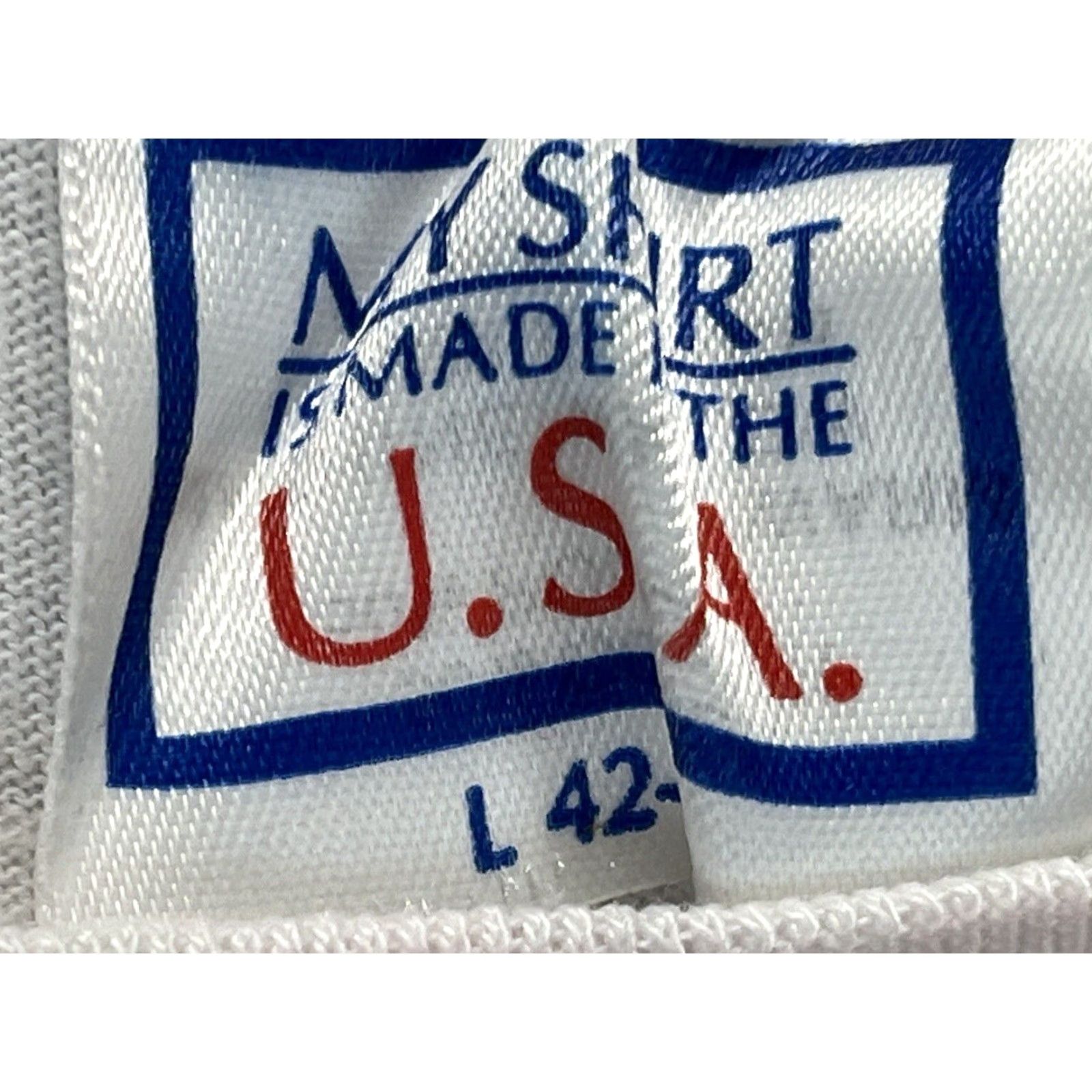 Vintage VINTAGE Delta Airlines T-Shirt Shirt Men's L White Single Stitch Thrashed Made in USA 1990s Decade Size US L / EU 52-54 / 3 - 4 Thumbnail