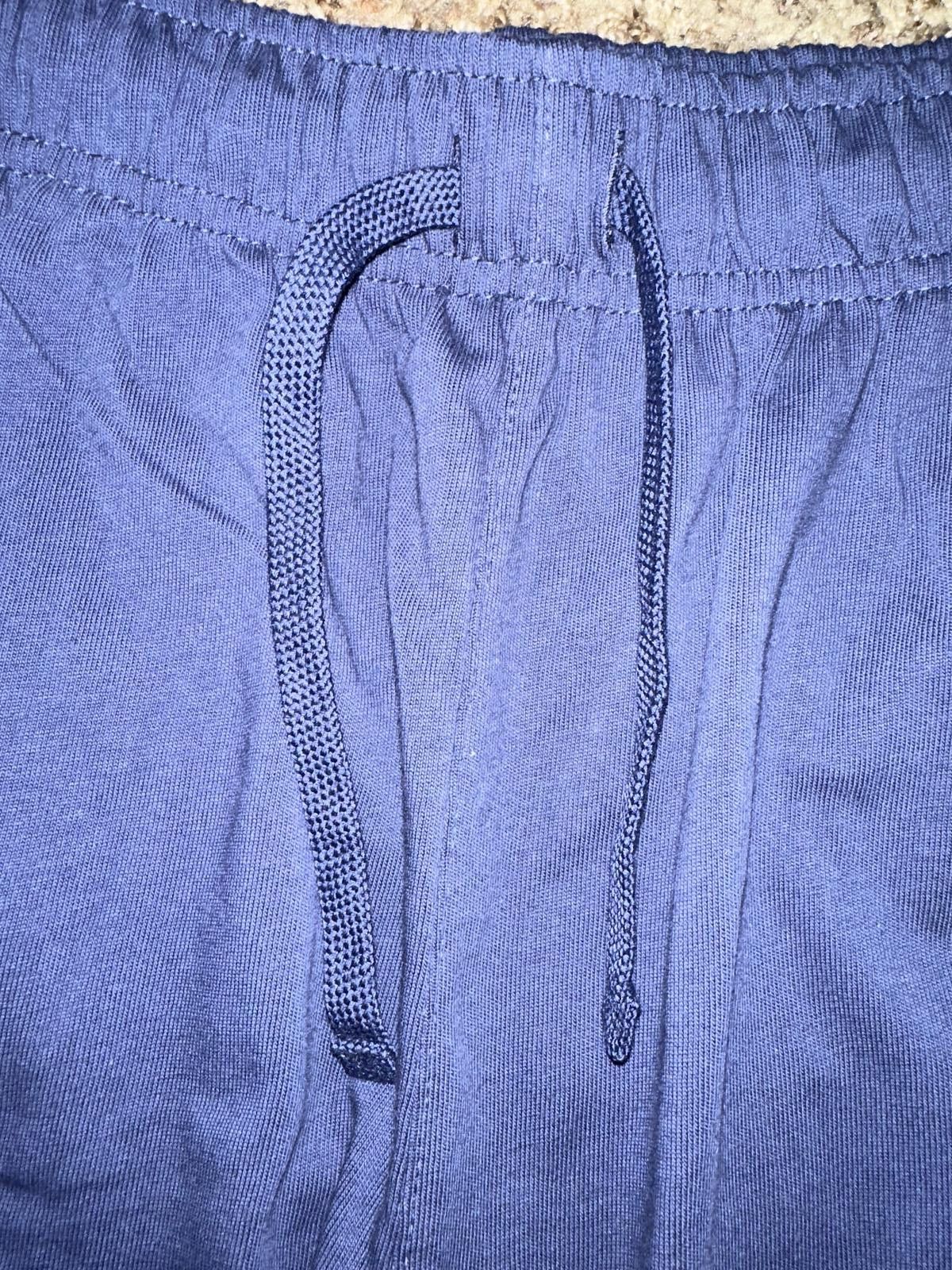 Nike Nike Sportswear Club Solid Color Cotton Casual Shorts Sample Size US 32 / EU 48 - 3 Thumbnail