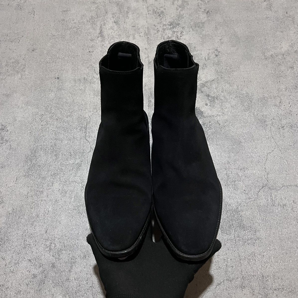Saint Laurent Paris Saint Laurent Paris Wyatt Suede Chelsea Boots Hedi Slimane Size US 6 / EU 39 - 4 Thumbnail
