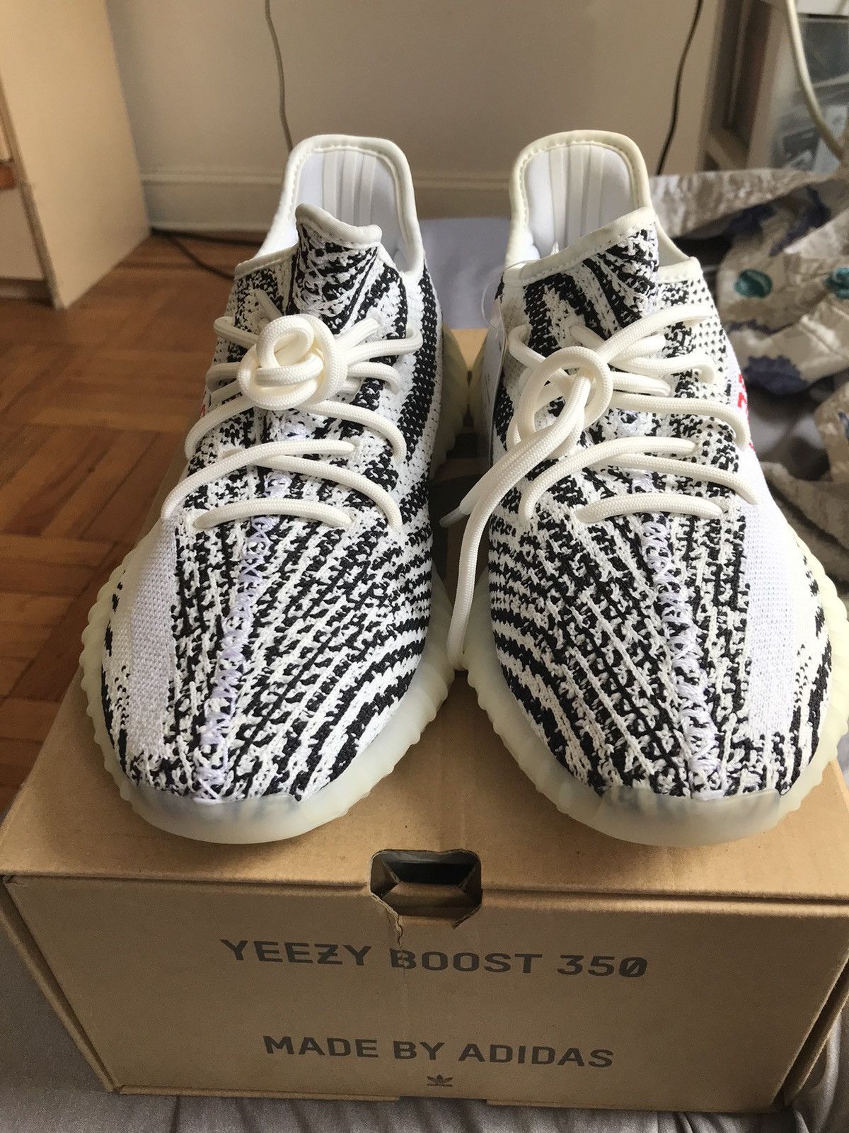 Yeezy Yeezy boost 350 V2 Size US 7.5 / EU 40-41 - 1 Thumbnail