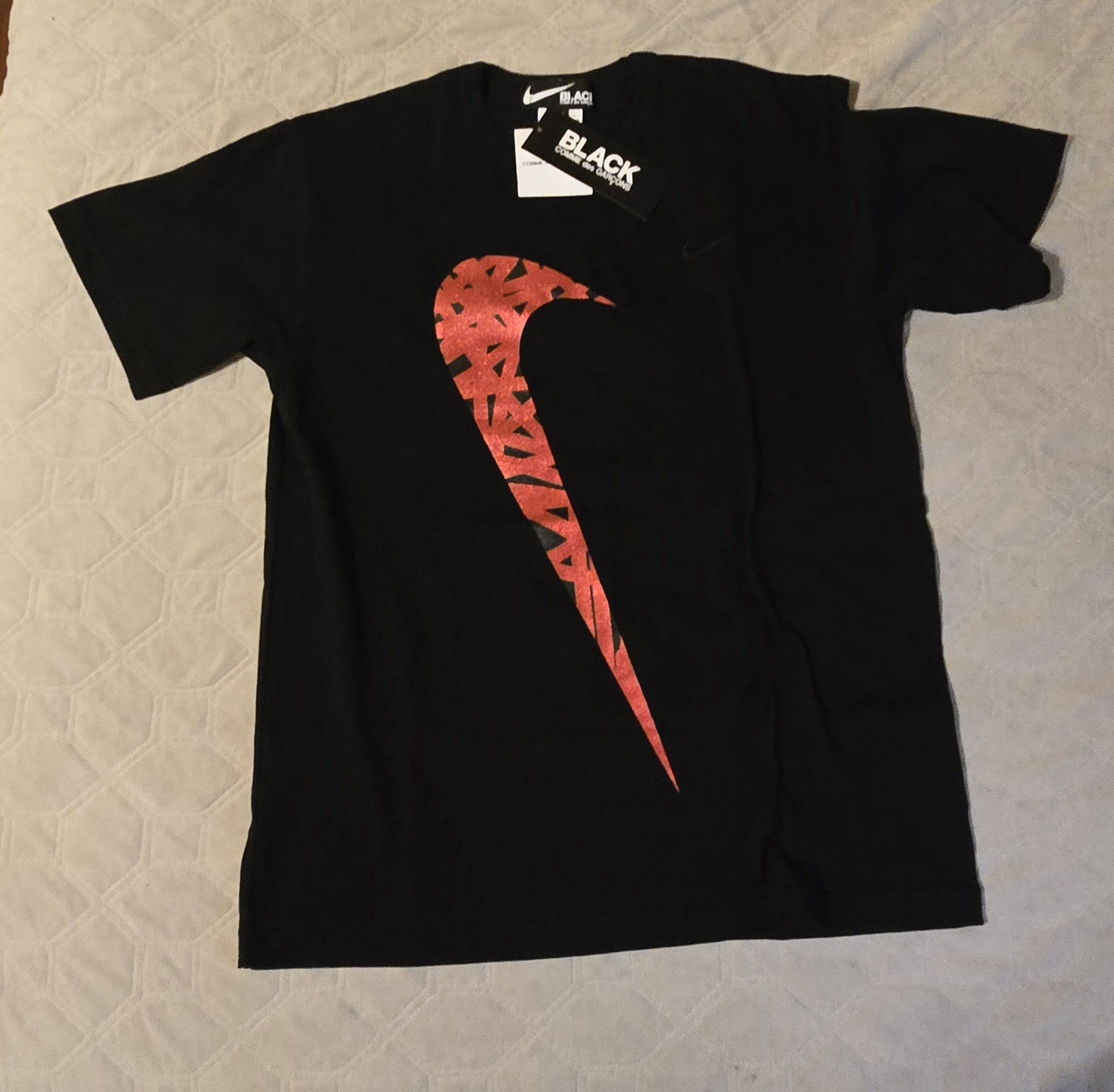 Comme des Garcons Black × Nike Nike x Comme des Garçons Black shirt sz XXL Size US XXL / EU 58 / 5 - 1 Thumbnail