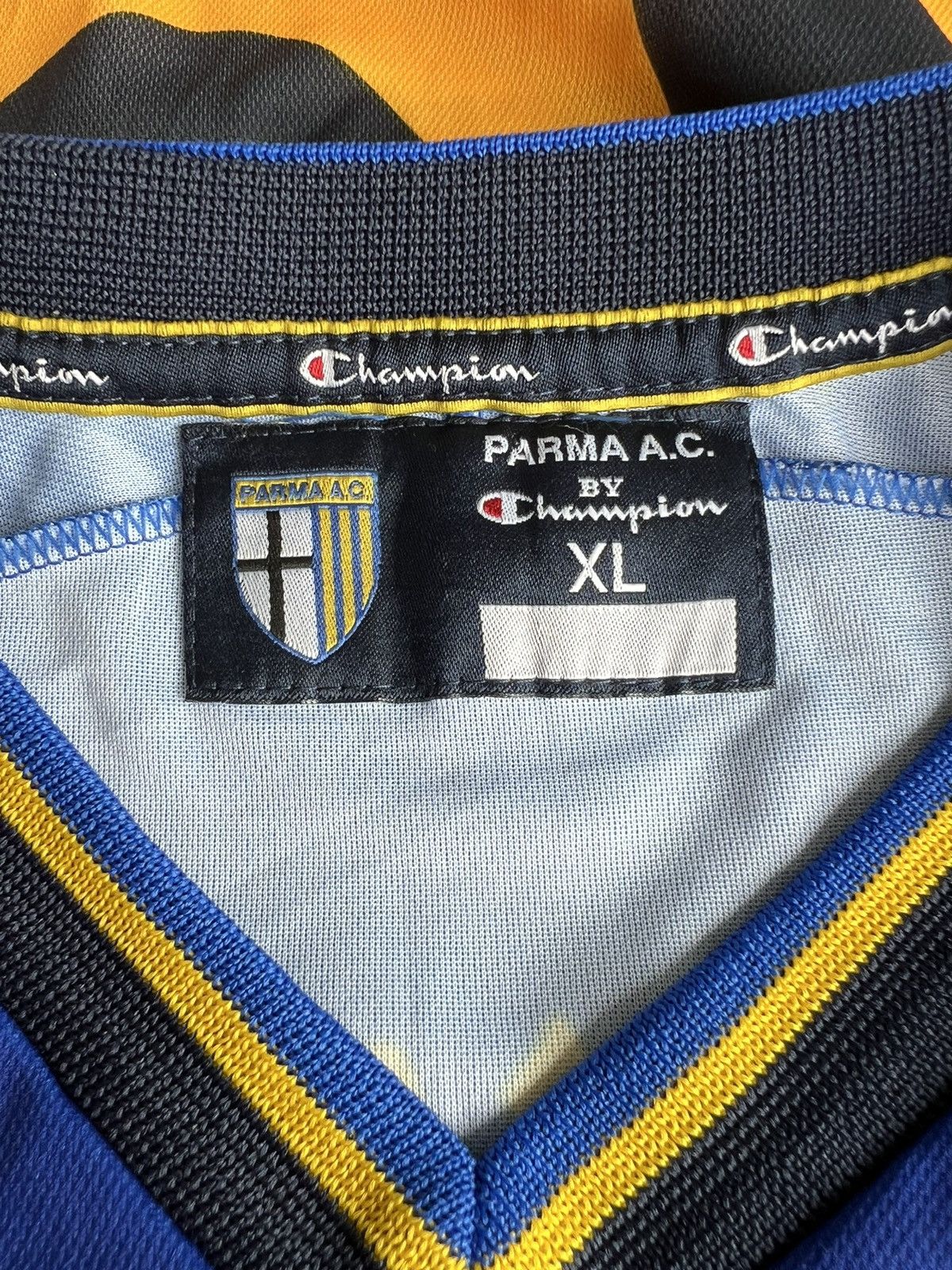 Champion × Vintage ARCHIVE Auth. 02/03 Champion Parma FC #10 Nakata Home Jersey Size US XL / EU 56 / 4 - 10 Thumbnail