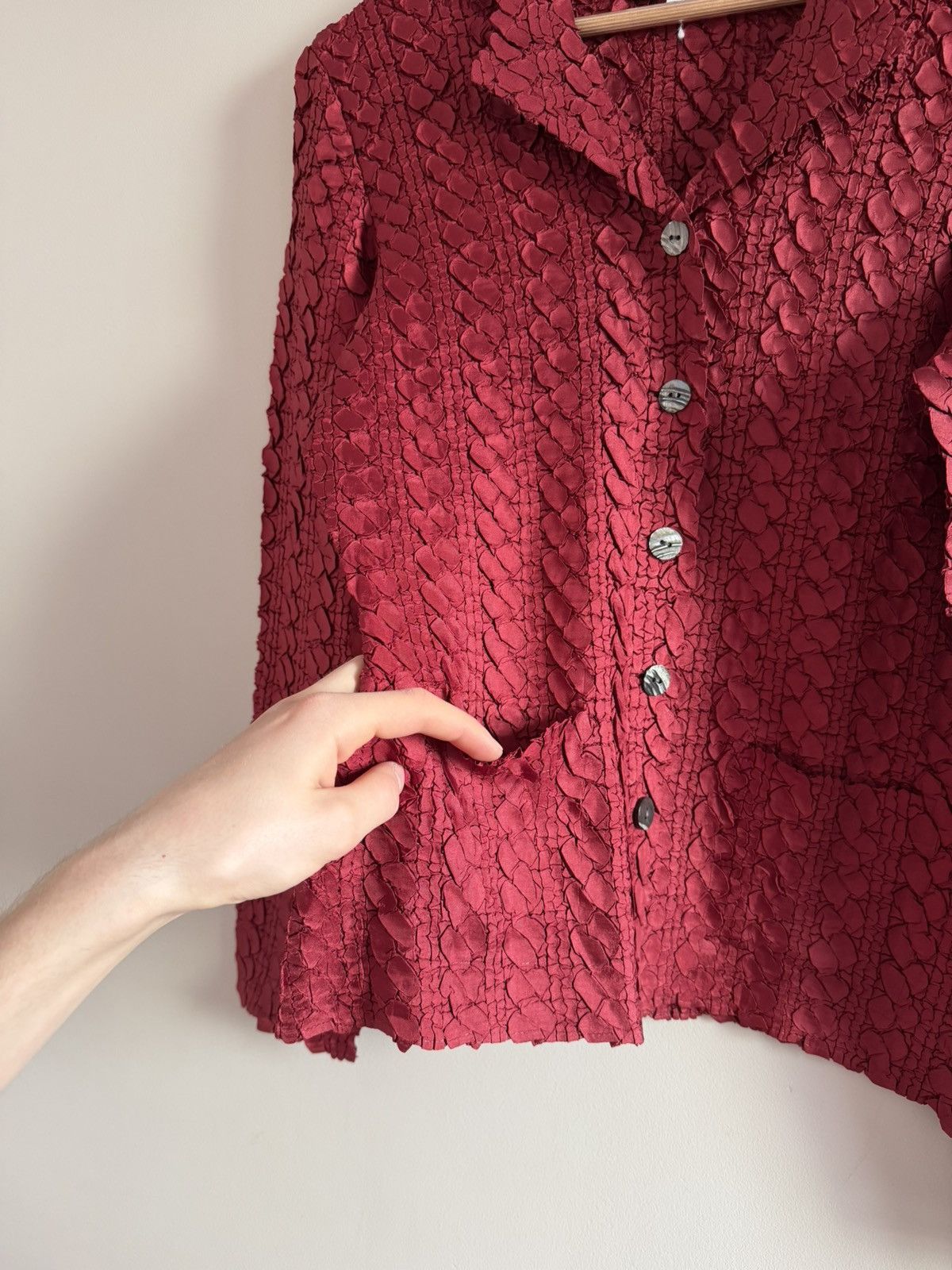 Vintage Yoshiki Hishinuma Pleated Stretch Jacket Red Size S / US 4 / IT 40 - 4 Thumbnail