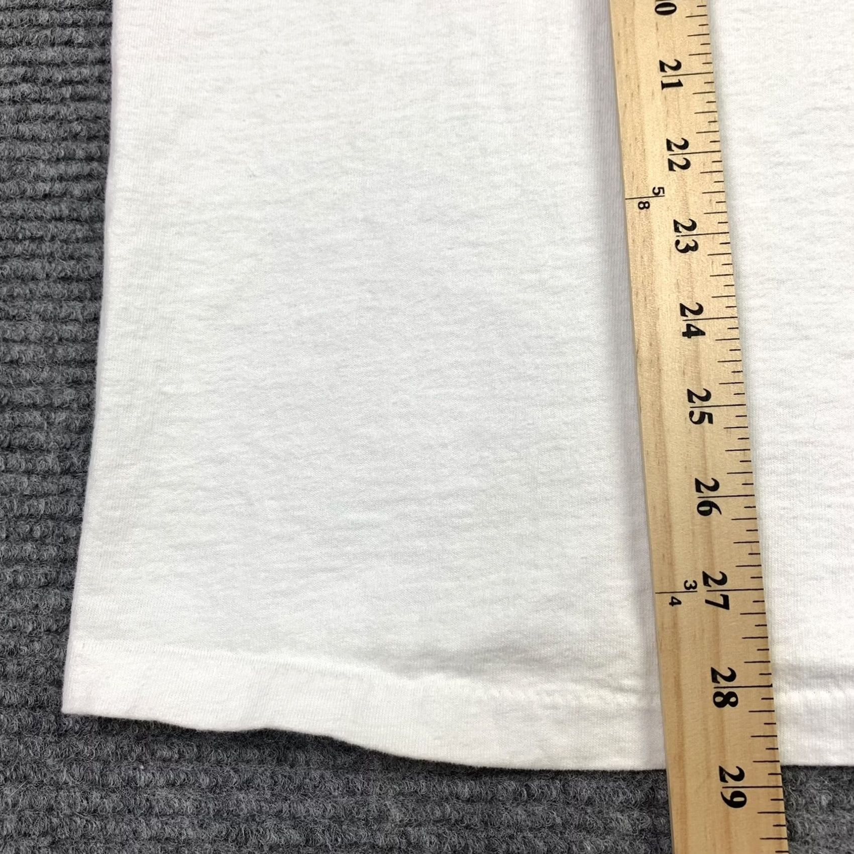 Vintage VINTAGE Human Resources T-Shirt XL White 100% Cotton Graphic Tee 90s Size US XL / EU 56 / 4 - 5 Thumbnail