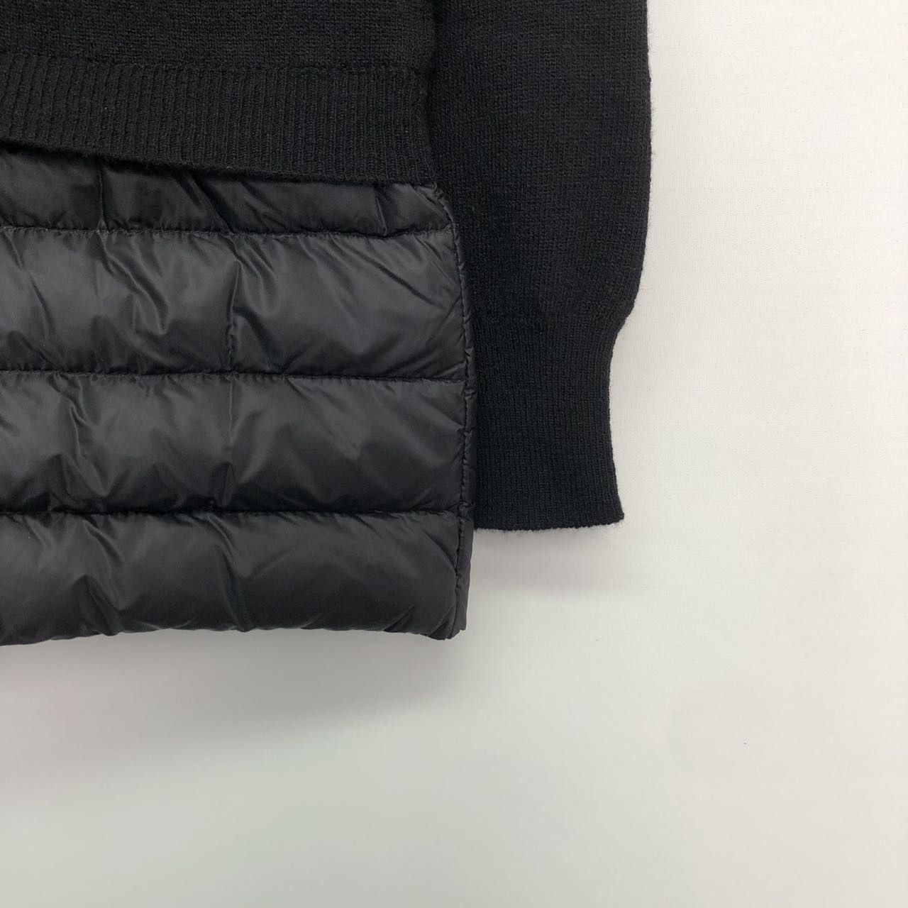 Moncler Moncler Wool Knit Spliced Down Jacket Coat K26WX Size S / US 4 / IT 40 - 4 Thumbnail