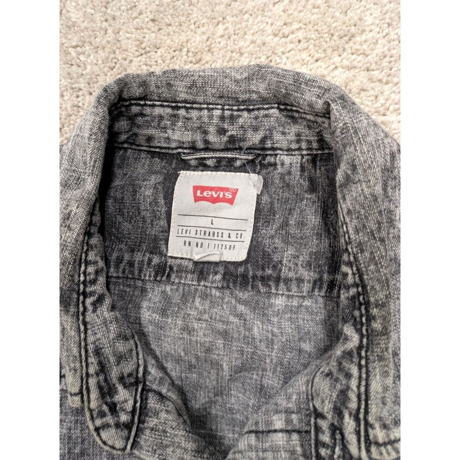Levi's Levi's Shirt Mens Large Gray Denim Western Button Up Long Sleeve Casual Workwear Size US L / EU 52-54 / 3 - 3 Thumbnail