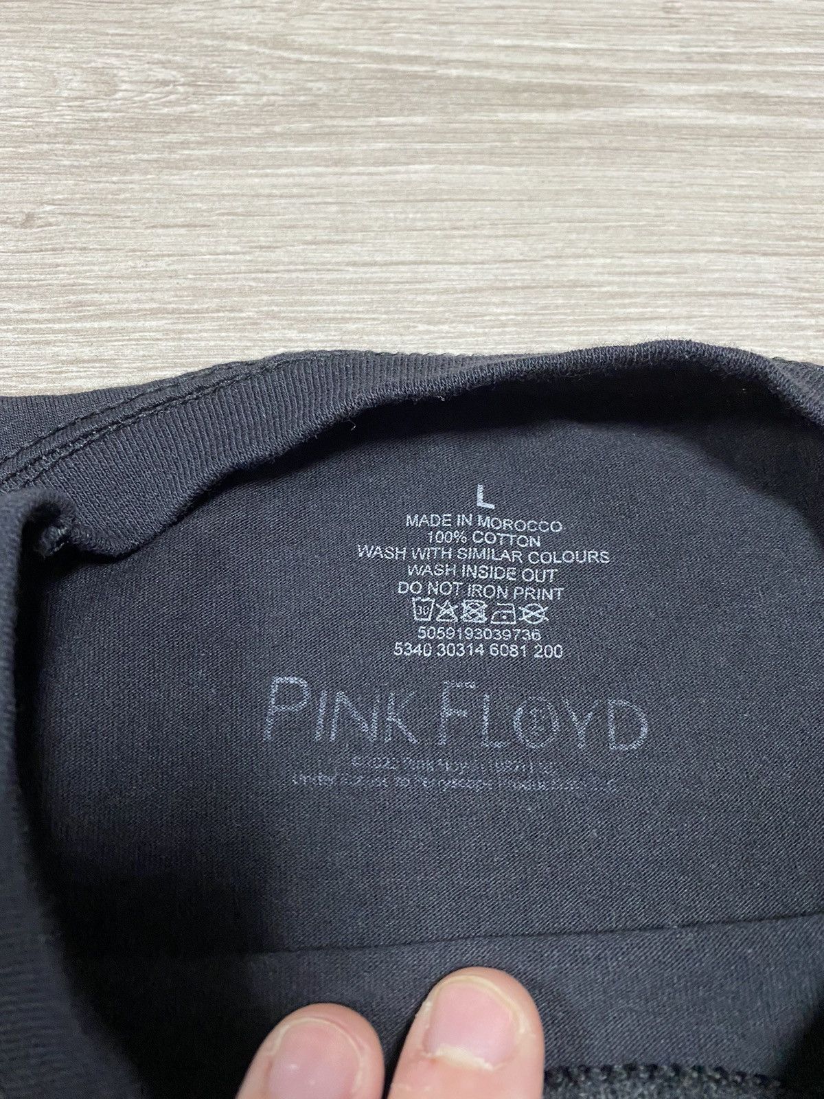 Band Tees Pink Floyd T-shirt The dark to the moon 1973 Size L Size US L / EU 52-54 / 3 - 4 Thumbnail