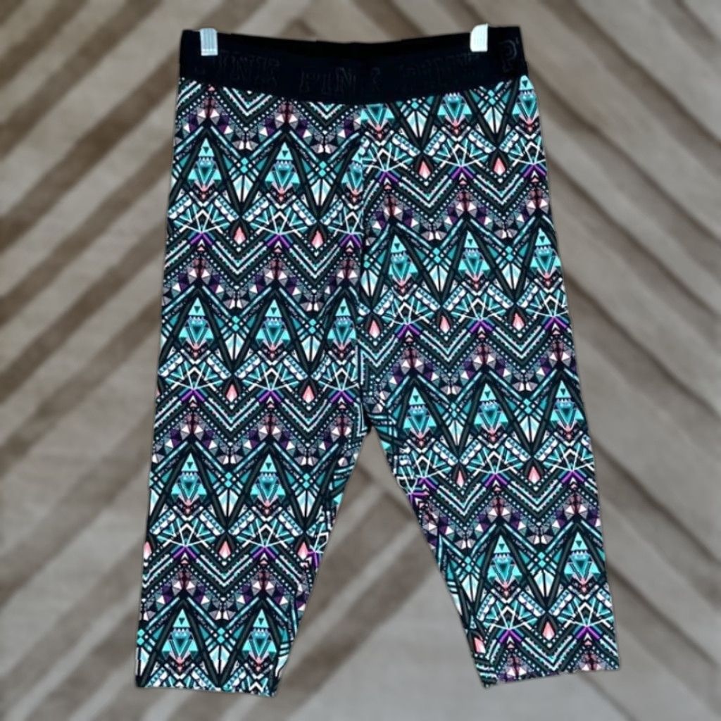 Vintage VINTAGE PINK Victoria's Secret Womens Leggings Black Geometric Ultimate Large Waist 28 In Capri Athletic Yoga Casual Lounge Mens? Size 28" / US 6 / IT 42 - 1 Thumbnail