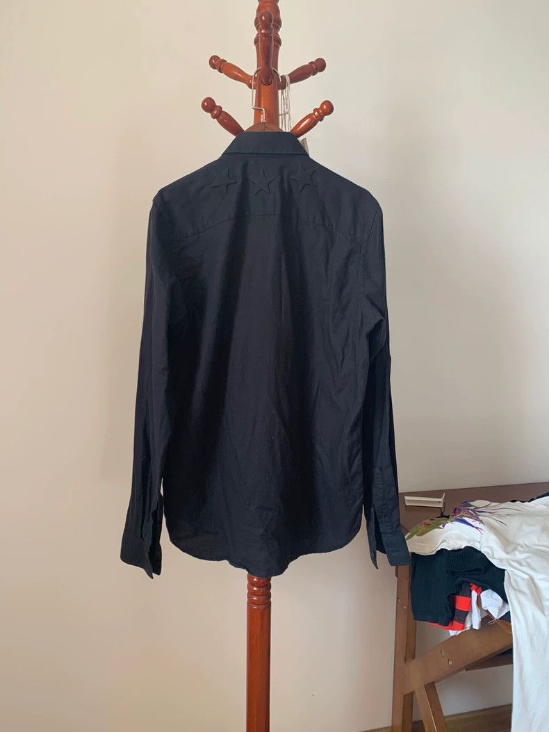 Givenchy Givenchy Relief Five-Star Shirt 2506-Nextarrow Size US XL / EU 56 / 4 - 2 Thumbnail