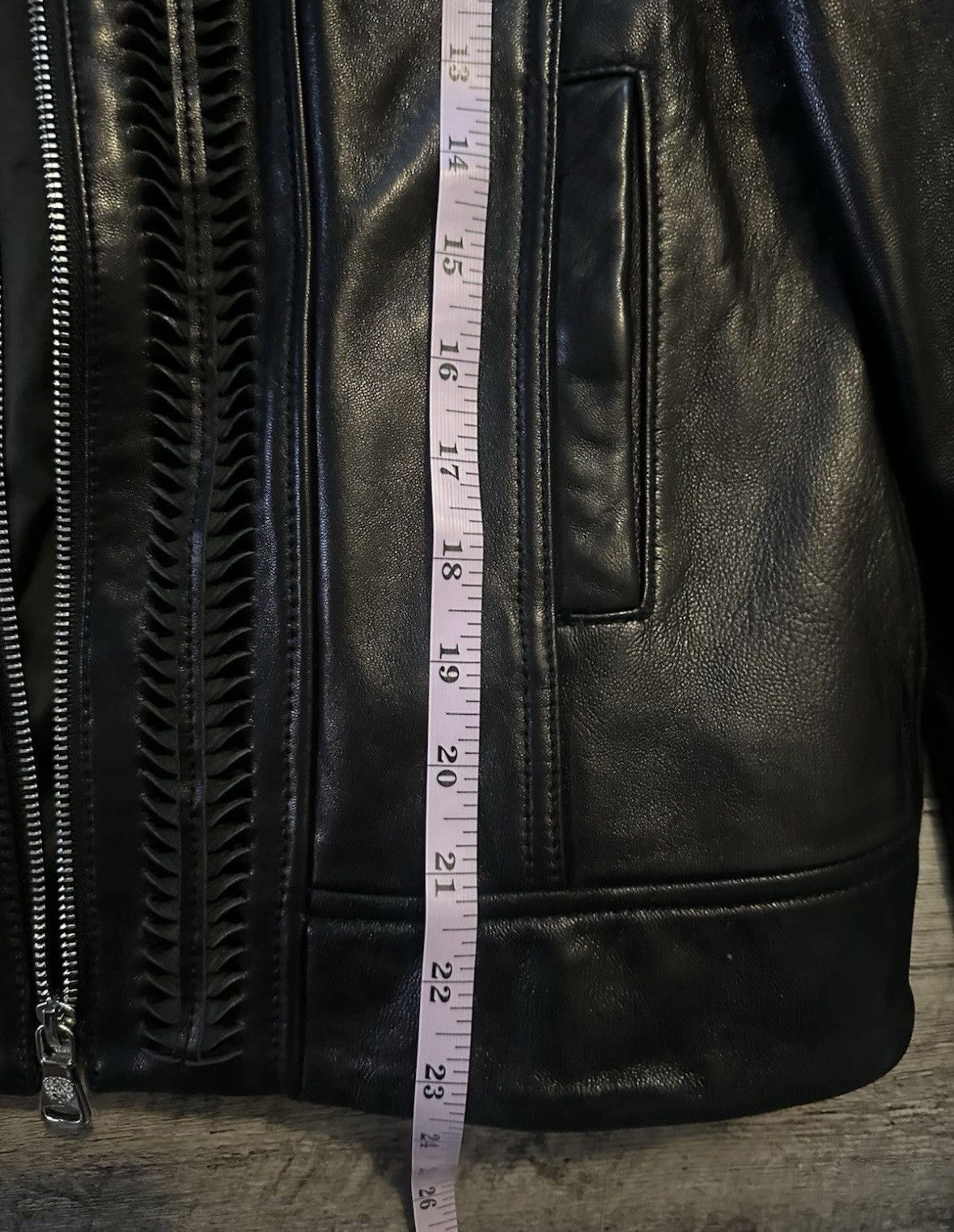 Vince Camuto NWOT Vince Camuto Black Leather Jacket with Silver Hardware Size S / US 4 / IT 40 - 7 Thumbnail