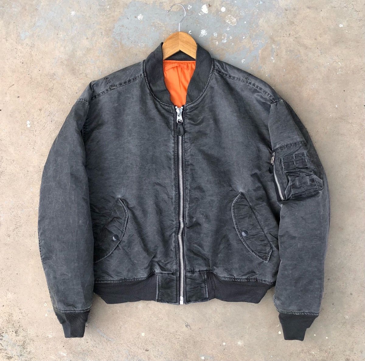 Vintage Vintage Sun Faded Flyer’s Man Intermediate Bomber Jacket Size US L / EU 52-54 / 3 - 10 Thumbnail