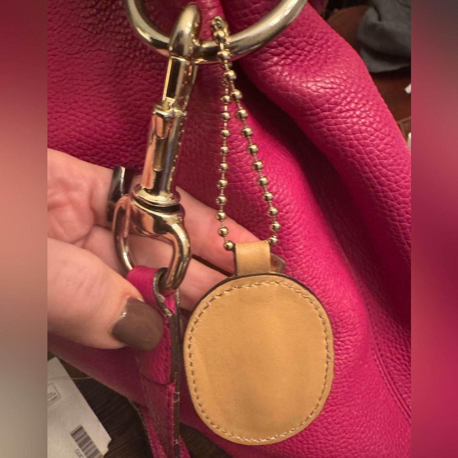 Gucci Gucci, gold logo,/tan leather, bag charm bag Size ONE SIZE - 2 Thumbnail