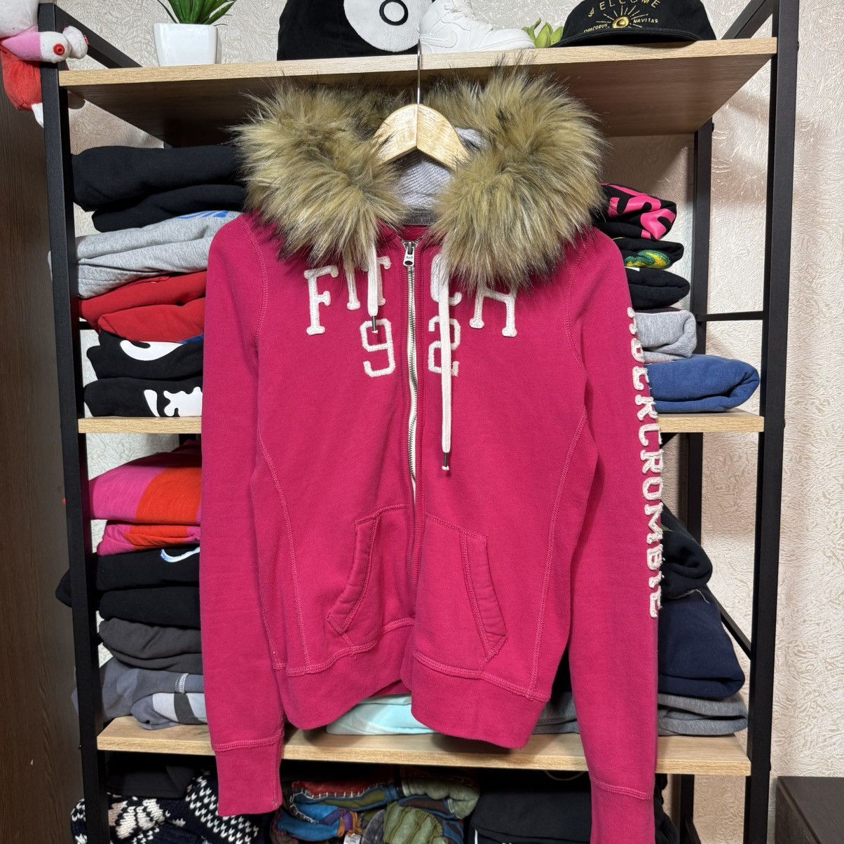 Abercrombie & Fitch 📌 Crazy Y2K Abercrombie & Fitch Y2K Faux Fur Zip-Hoodie Size M / US 6-8 / IT 42-44 - 9 Thumbnail