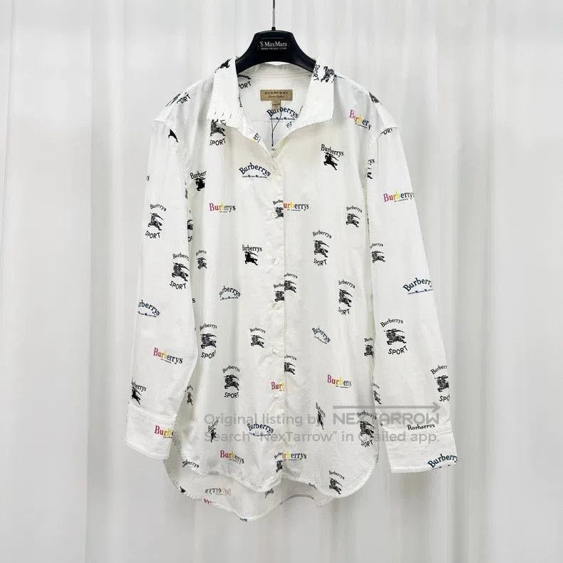 Burberry Burberry War Horse Letter All. Size US M / EU 48-50 / 2 - 1 Thumbnail