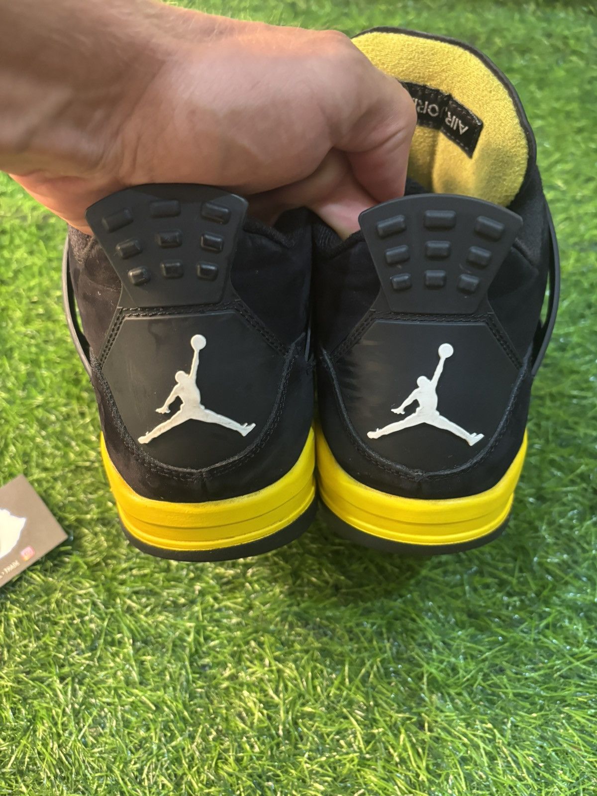 Jordan Brand Jordan 4 yellow thunder Size US 10.5 / EU 43-44 - 4 Thumbnail