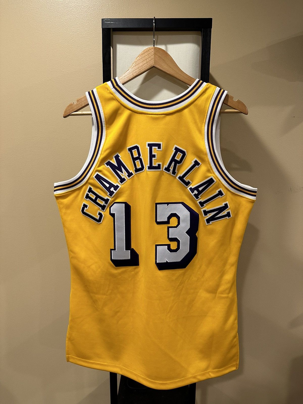 Mitchell & Ness × NBA Mitchell & Ness NBA LA Lakers Wilt Chamberlain 1972 Jersey Size US M / EU 48-50 / 2 - 4 Thumbnail