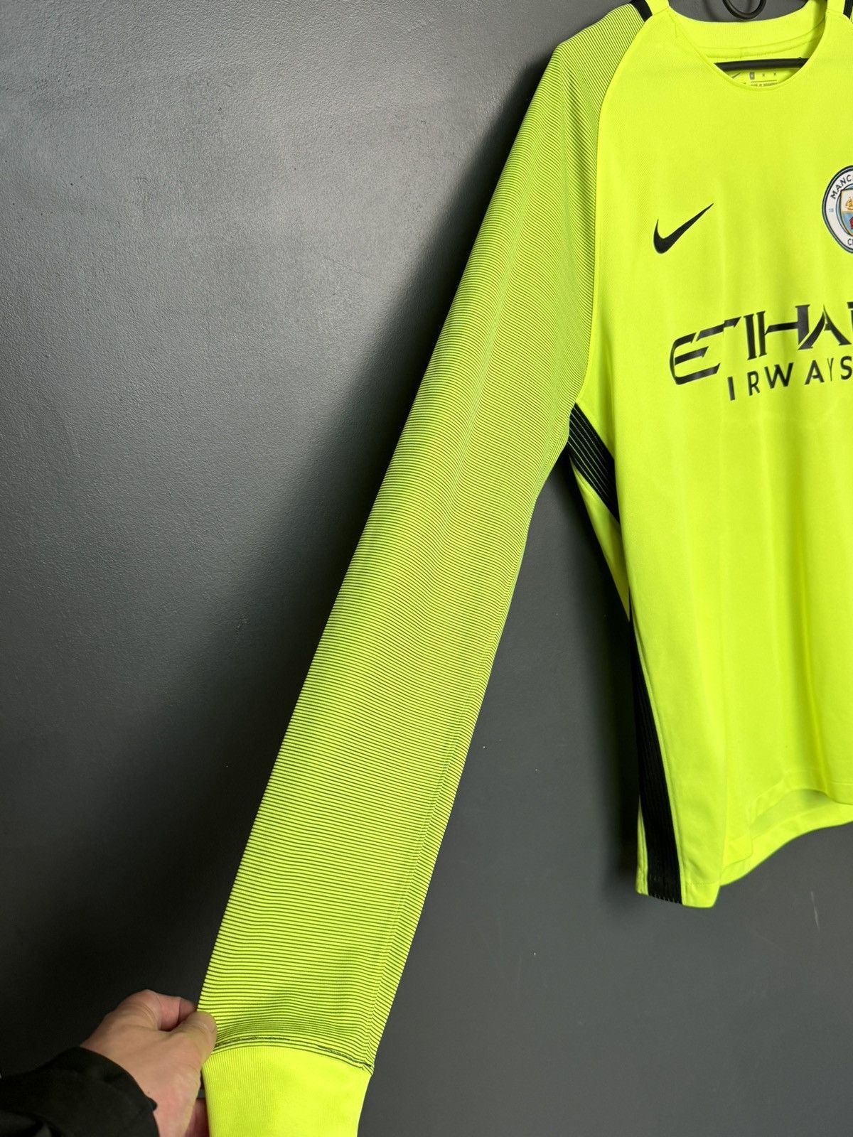 Nike Manchester City 16/17 Goalkeeper Football Long Sleeve Jersey Size US M / EU 48-50 / 2 - 5 Thumbnail