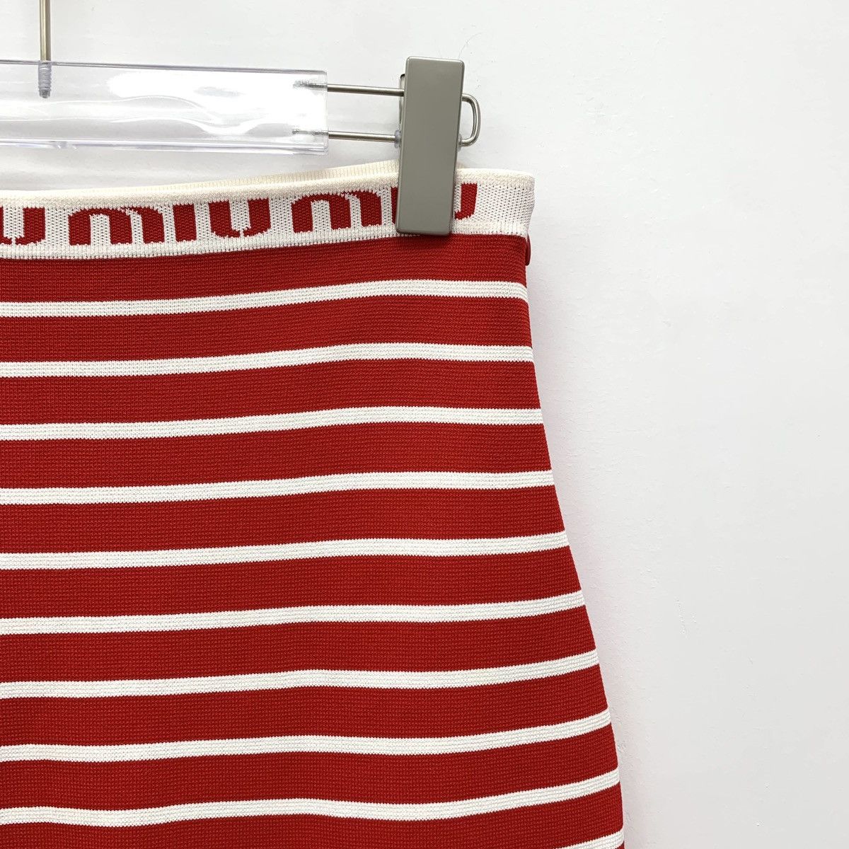 Miu Miu Miu Miu Logo Intarsia Striped Casual Knit Skirt K26WX Size 28" / US 6 / IT 42 - 3 Thumbnail