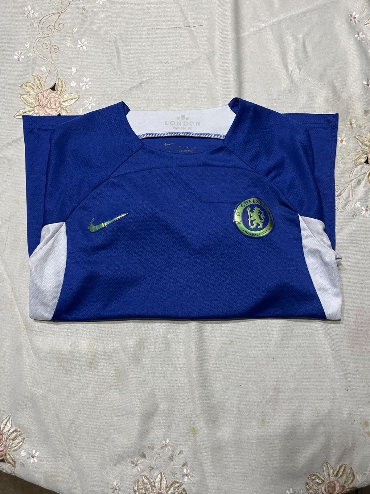 Nike Nike Dri Fit Chelsea FC 2023/2024 Home Jersey Size M Size US M / EU 48-50 / 2 - 5 Thumbnail