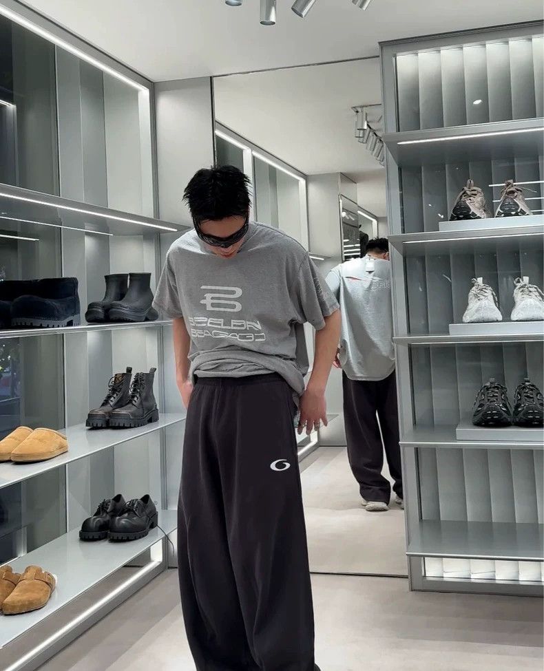Balenciaga Balenciaga size XS Spring and summer basketball series bla Size US 26 / EU 42 - 6 Thumbnail