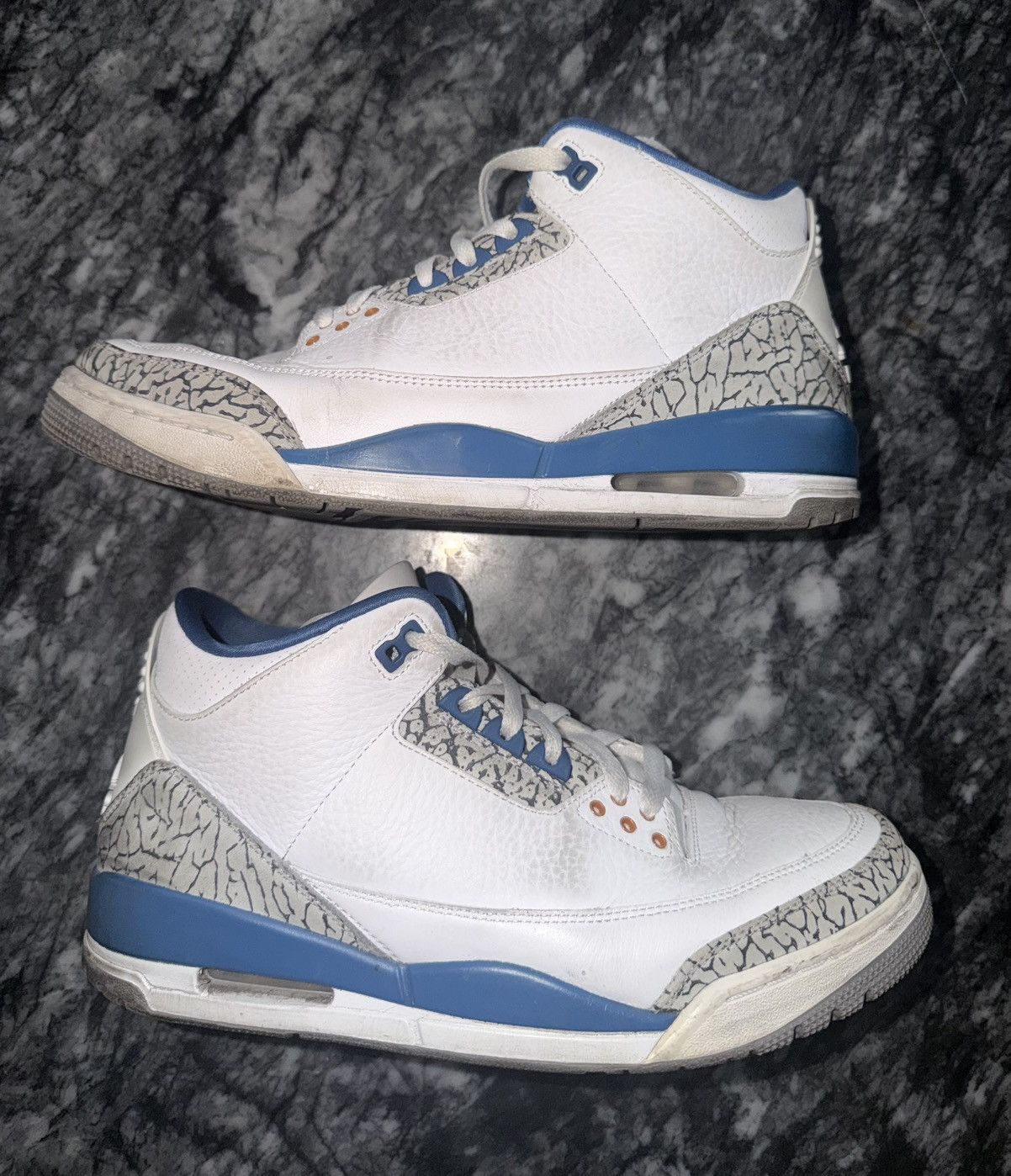 Jordan Brand Nike Air Jordan 3 Retro Wizards CT8532-148 White True Blue Size US 10.5 / EU 43-44 - 2 Thumbnail