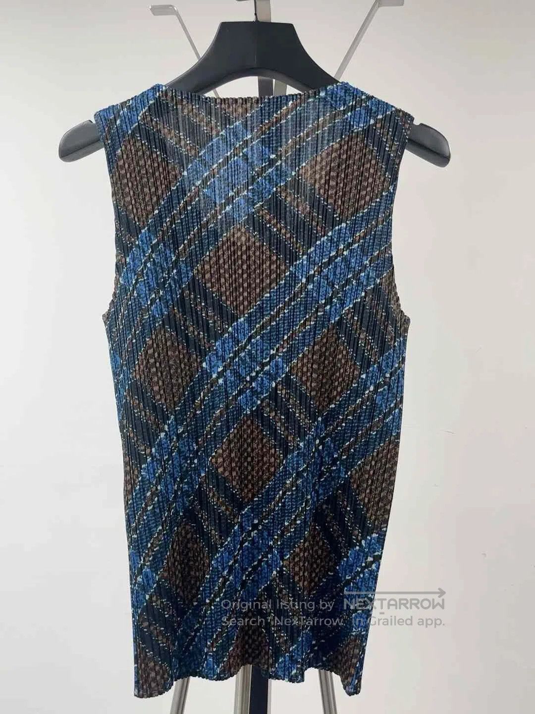 Pleats Please Issey Miyake Pleats Please ISSEY MIYAKE Blue Plaid Vest. Size XL / US 12-14 / IT 48-50 - 2 Thumbnail