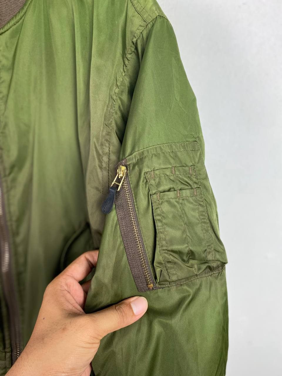 Vintage vintage ma-1 USAF reversible bomber jacket Size US L / EU 52-54 / 3 - 6 Thumbnail