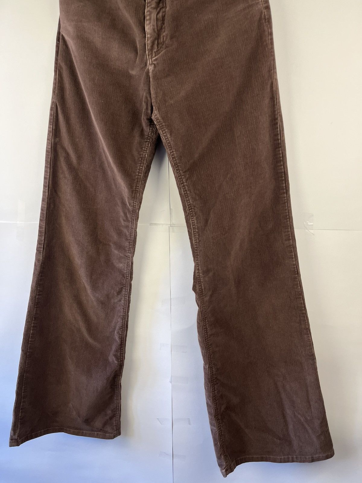 Acne Studios Acne Studios Velvet Cotton A-Pant Cord Wine Pants Size 34" / US 12 / IT 48 - 4 Thumbnail