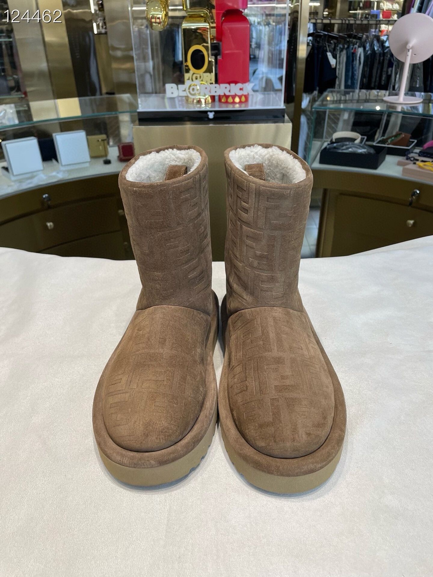 Fendi Fendi FW25 Suede FF Ankle Snow Boots Size US 7 / IT 37 - 1 Thumbnail