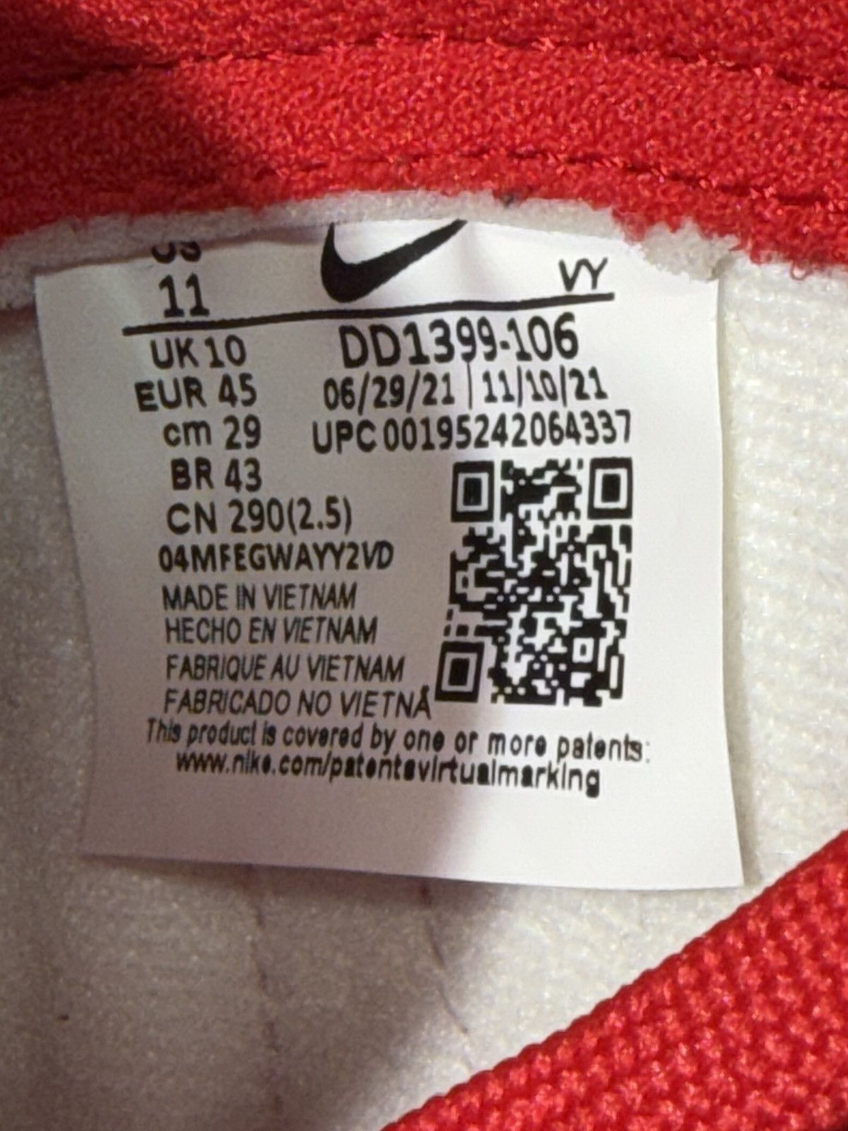 Nike Nike Dunk High Championship Red size 11 Size US 11 / EU 44 - 10 Thumbnail