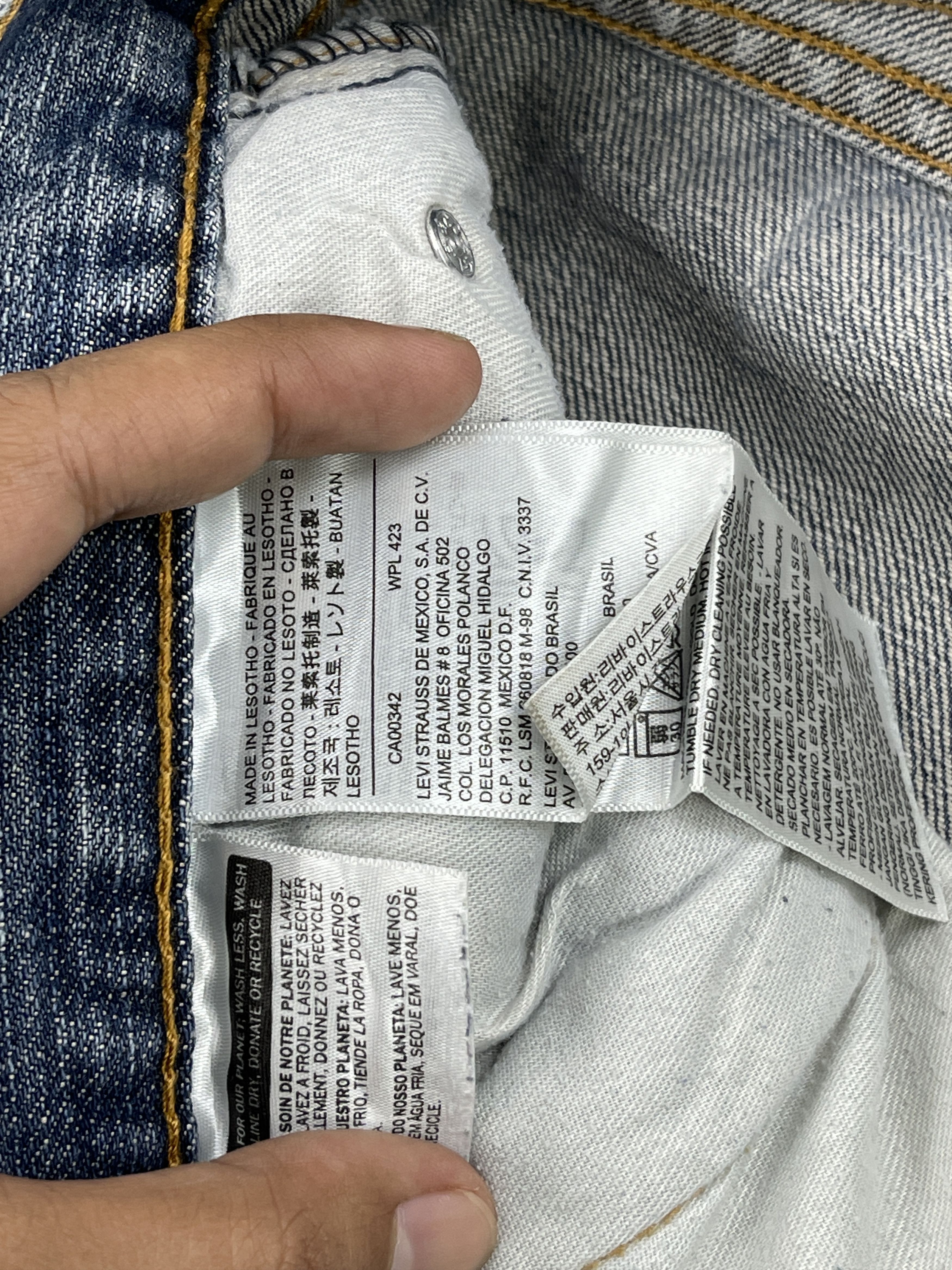 Levi's Vintage Levis 559 Blue Denim Jeans DP2580 Size US 32 / EU 48 - 6 Thumbnail