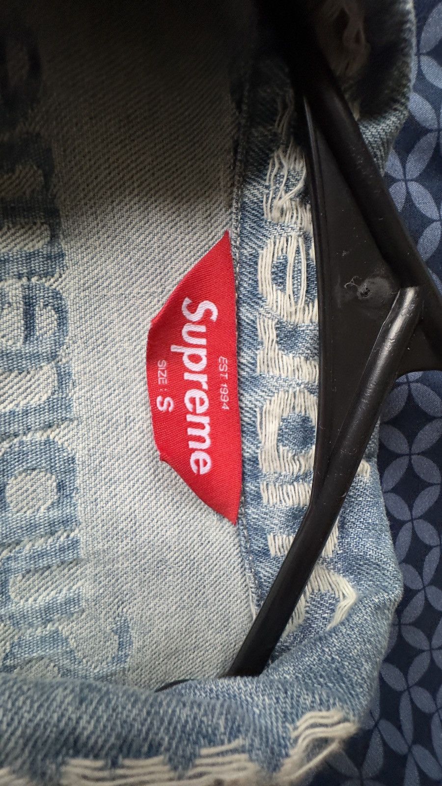 Supreme Supreme Frayed Logos Denim Trucker Jacket Size US S / EU 44-46 / 1 - 5 Thumbnail