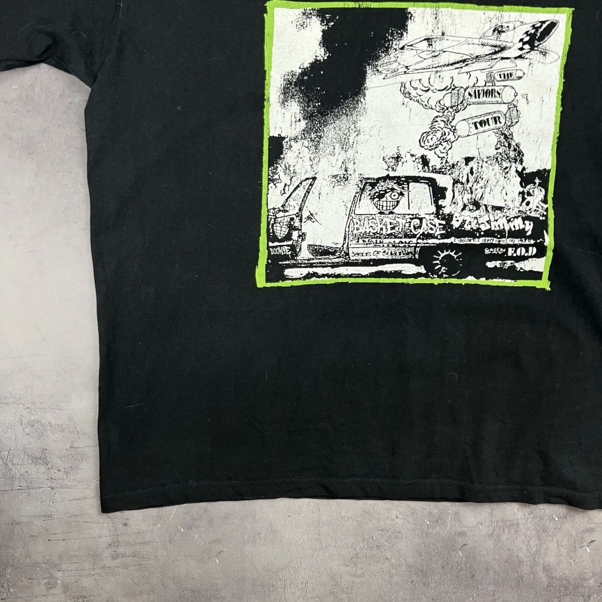 Band Tees Rare!Green Day The Saviors Tour Basket Case Tee Big Logo Y2K Size US XXL / EU 58 / 5 - 8 Thumbnail