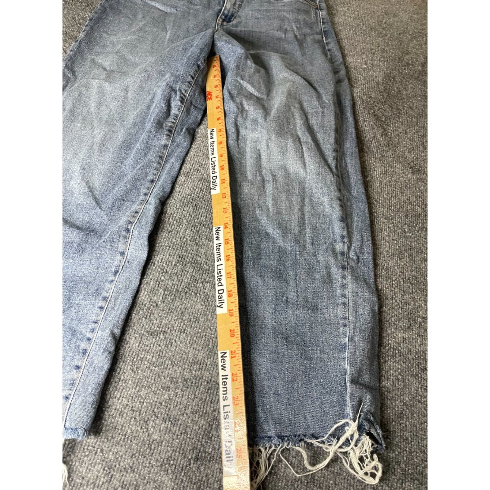 Nine West Nine West Jeans Women Size 10 Denim Blue Ankle Cutoff Pants Size 32" / US 10 / IT 46 - 2 Thumbnail