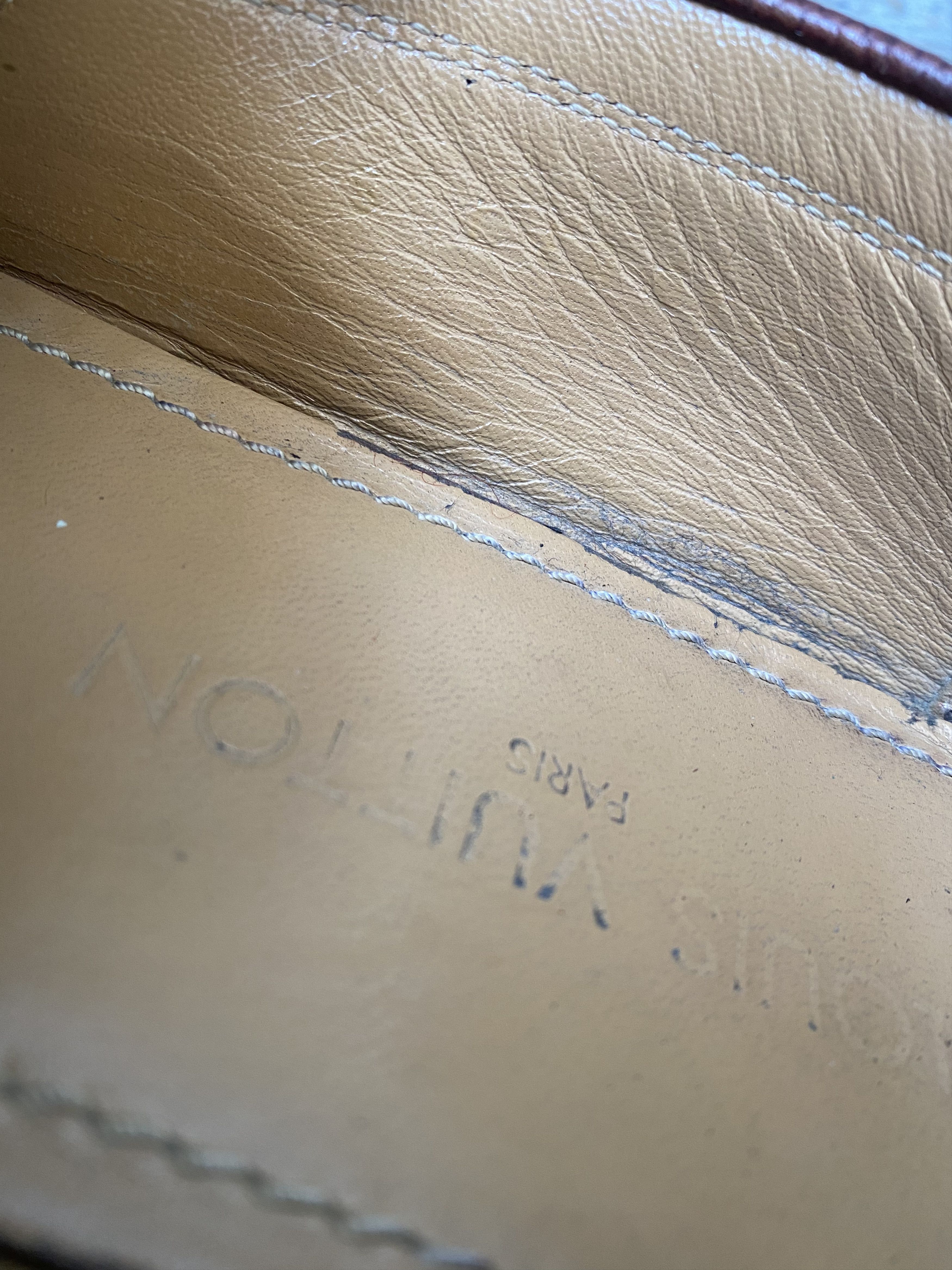 Louis Vuitton Louis vuitton major pebble grain loafer uk 8.5 Size US 9.5 / EU 42-43 - 18 Thumbnail