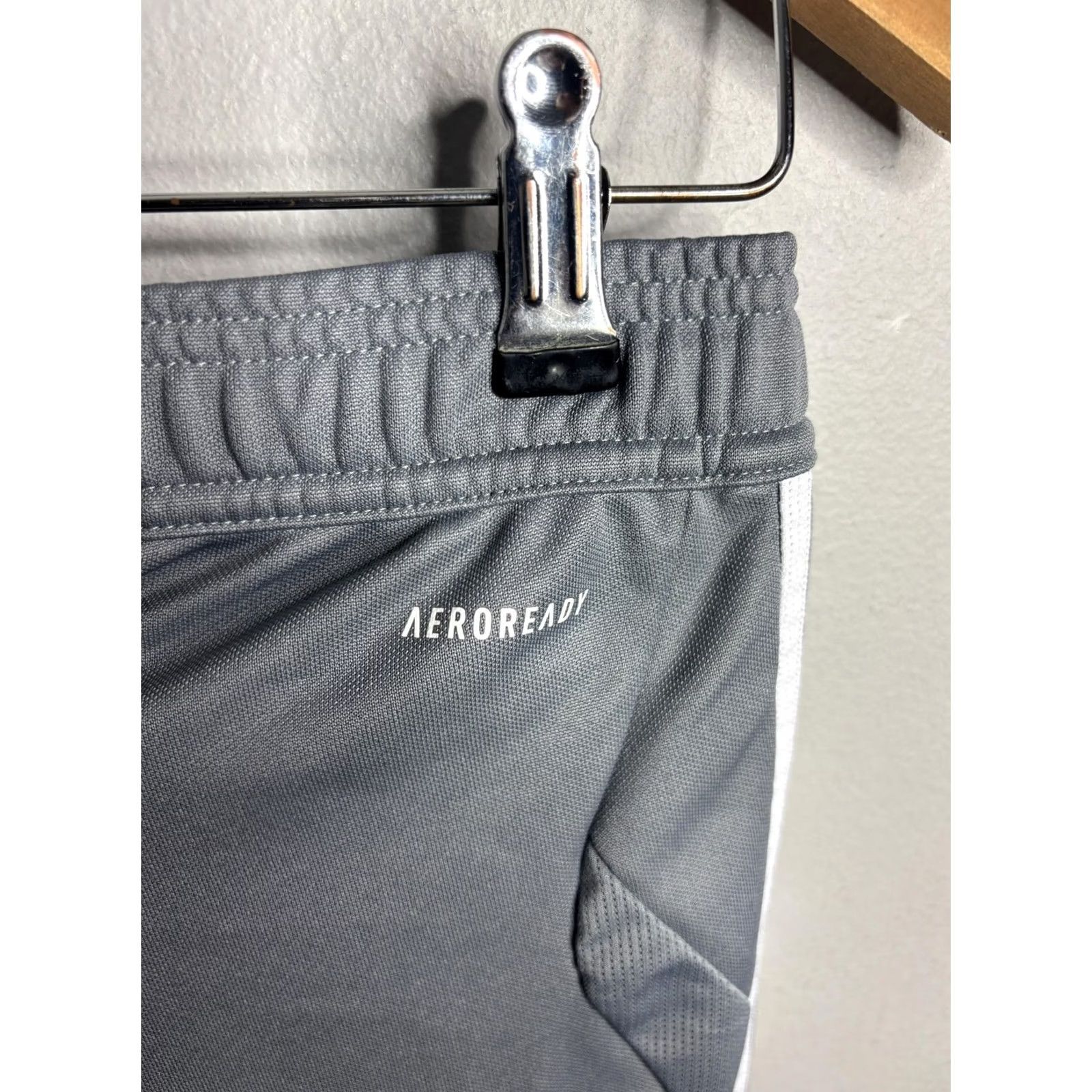Adidas Adidas Pants Mens Small Gray AEROREADY Track Athletic Tapered Three Stripe Size US 29 - 5 Thumbnail