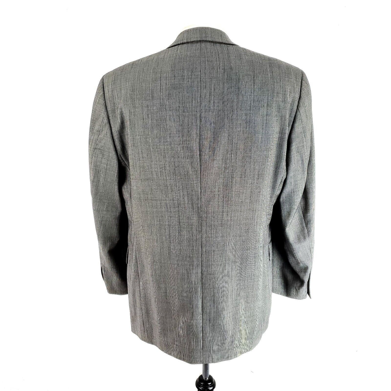 Hart Schaffner Marx Hart Schaffner Marx Wool 2 Button Blazer 40R Gray Check Size 40R - 5 Thumbnail