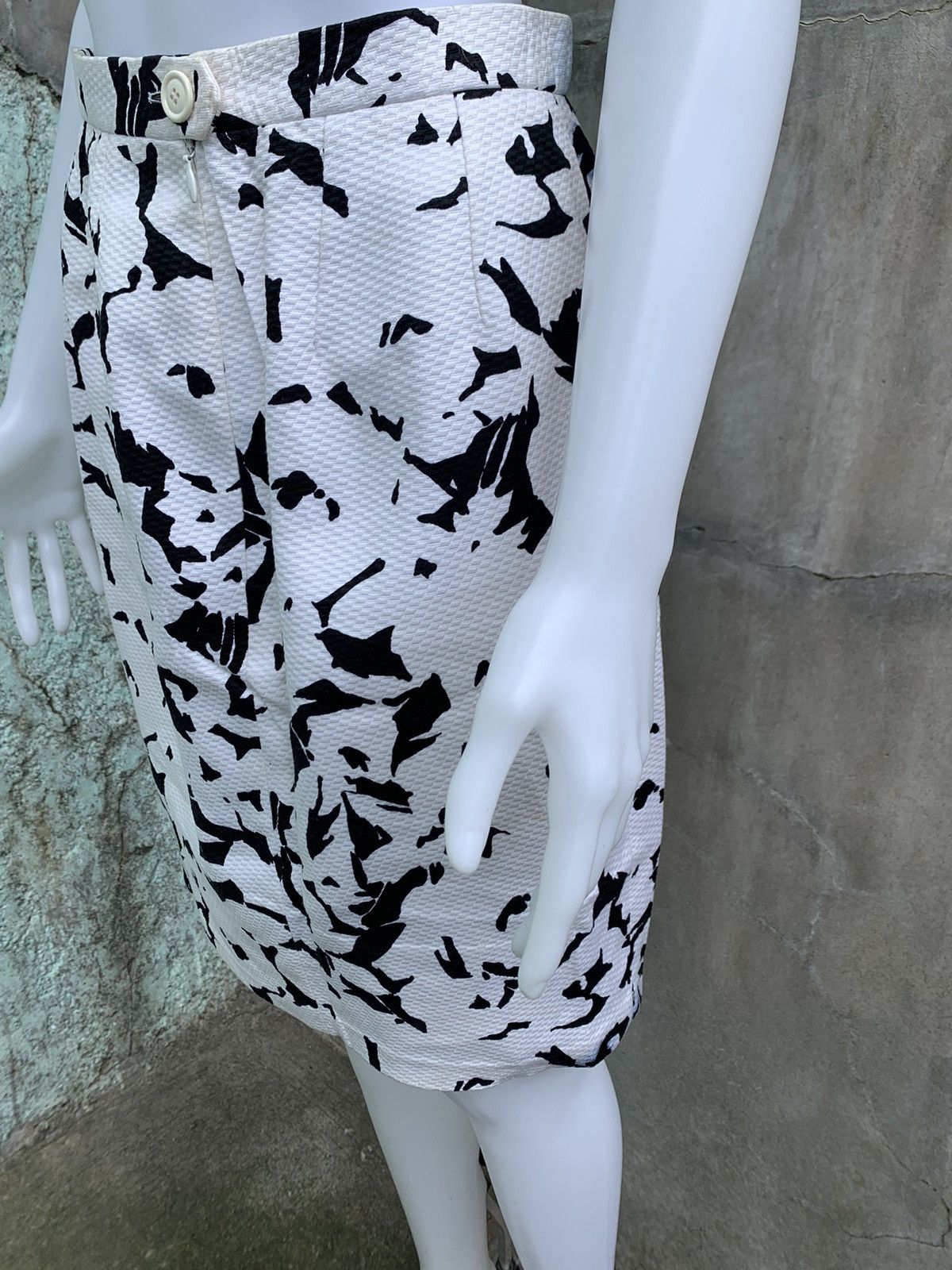 Dior Abstract Midi Skirt Size 27" / US 4 / IT 40 - 3 Thumbnail