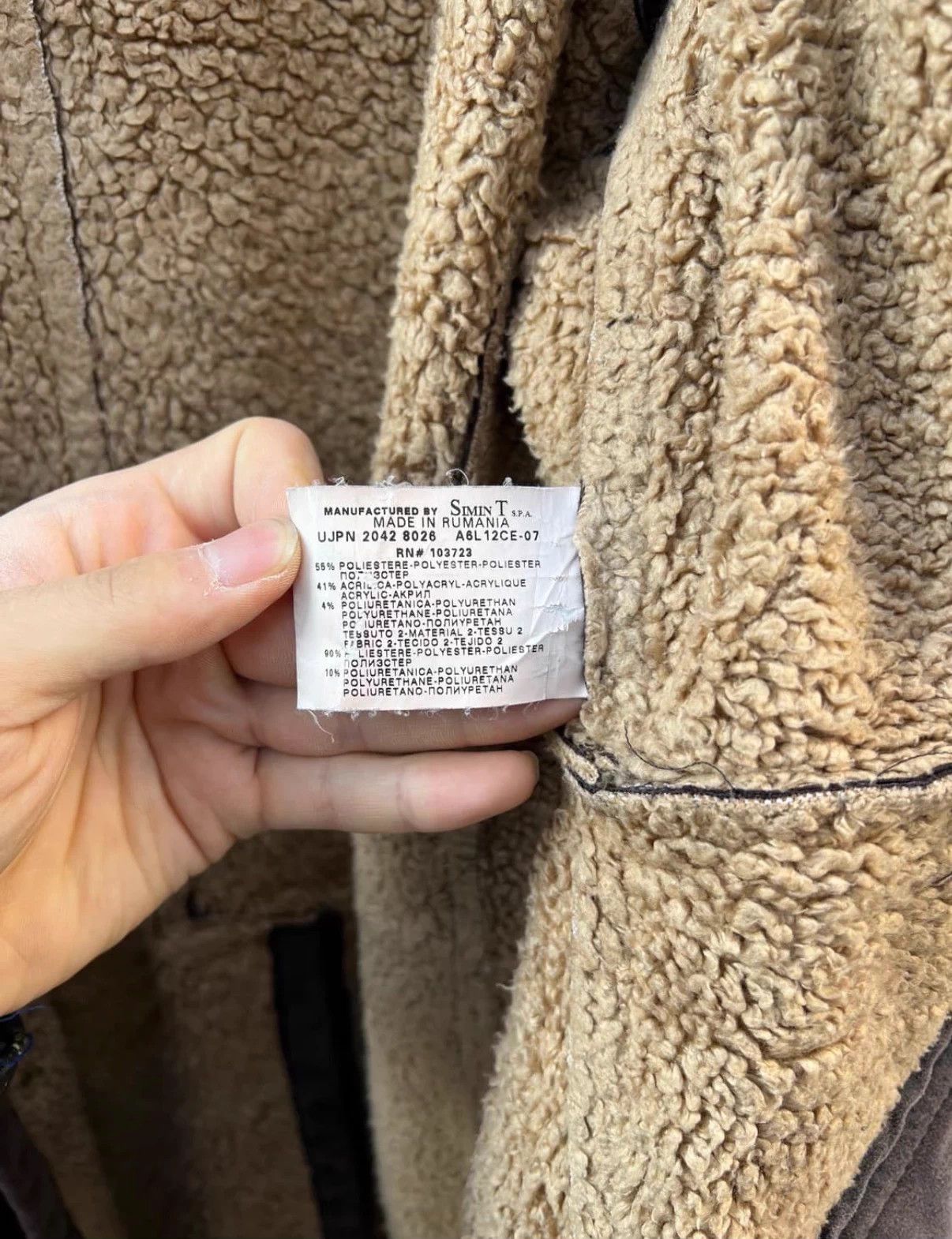 Armani Armani 00s Shearling Long Coat Distressed Size L / US 10 / IT 46 - 6 Thumbnail