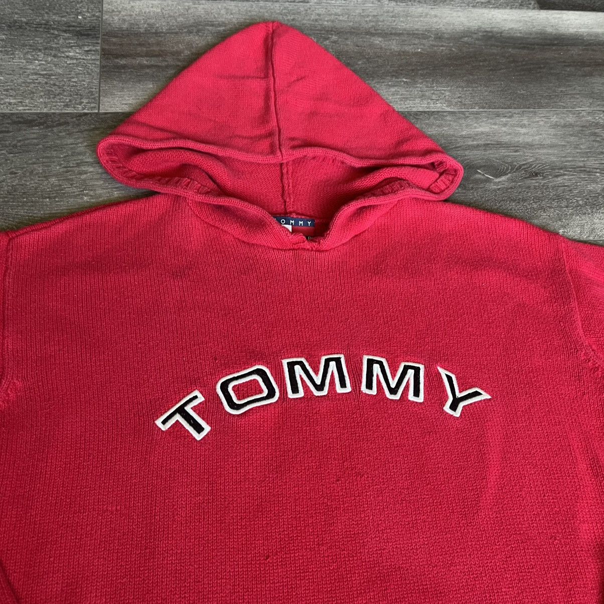 Tommy Hilfiger × Vintage Vintage 1990s Tommy Hilfiger Embroidered Logo Sweater Hoodie Size US L / EU 52-54 / 3 - 2 Thumbnail