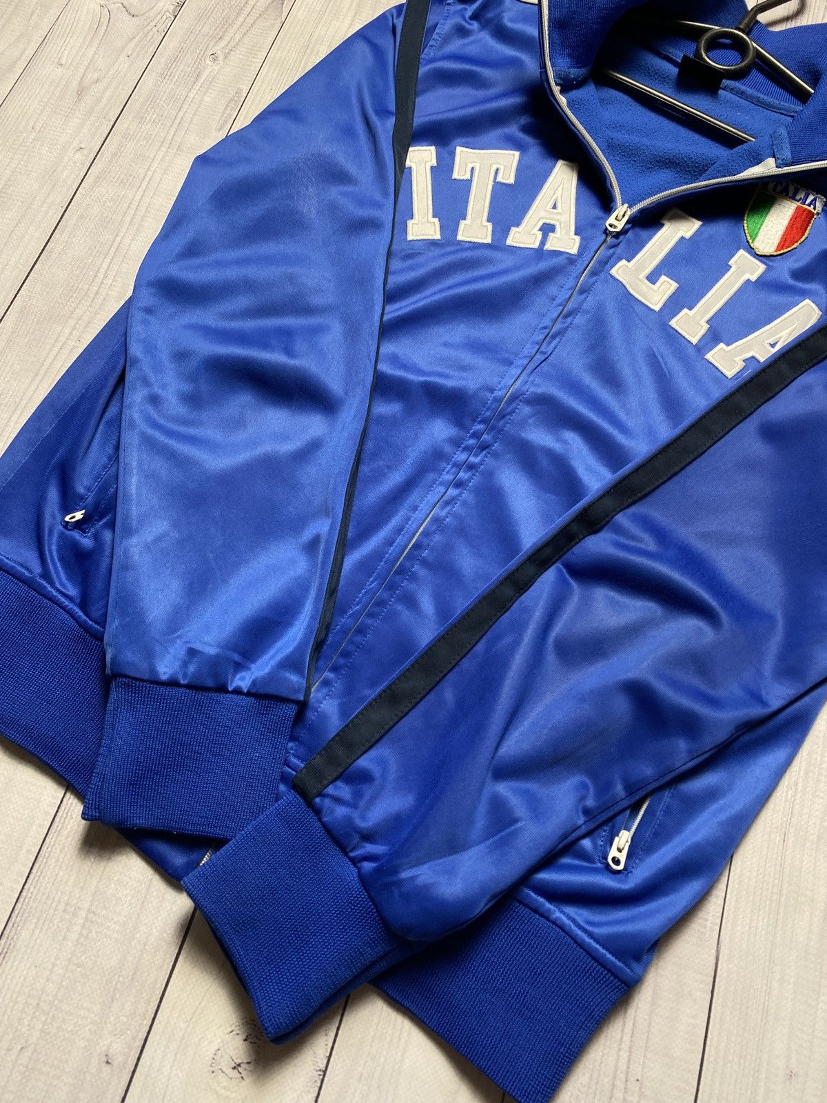 Other Vintage Italia track jacket big logo Italy stripes Size US M / EU 48-50 / 2 - 7 Thumbnail