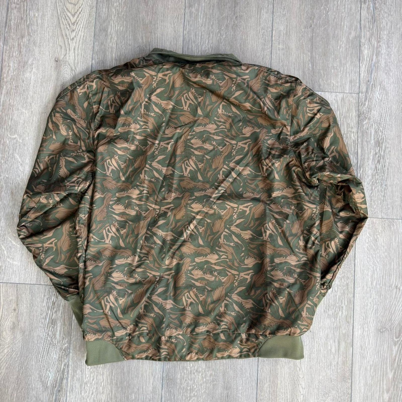 Nike Vintage y2k nike reversible zip up jacket with sneaker camo Size US XL / EU 56 / 4 - 8 Thumbnail